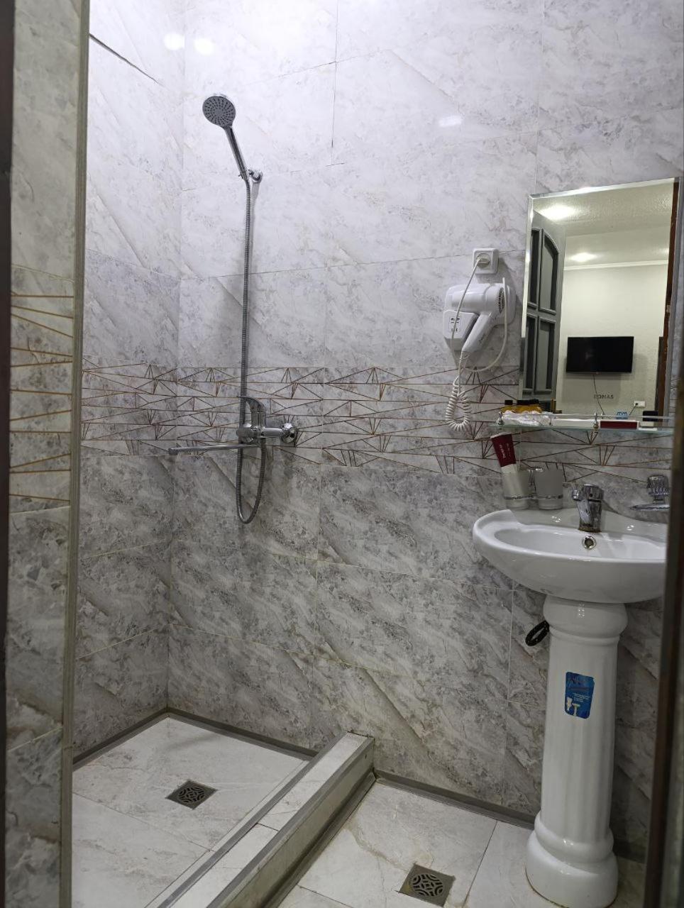 The Art Hotel Tashkent Exterior photo